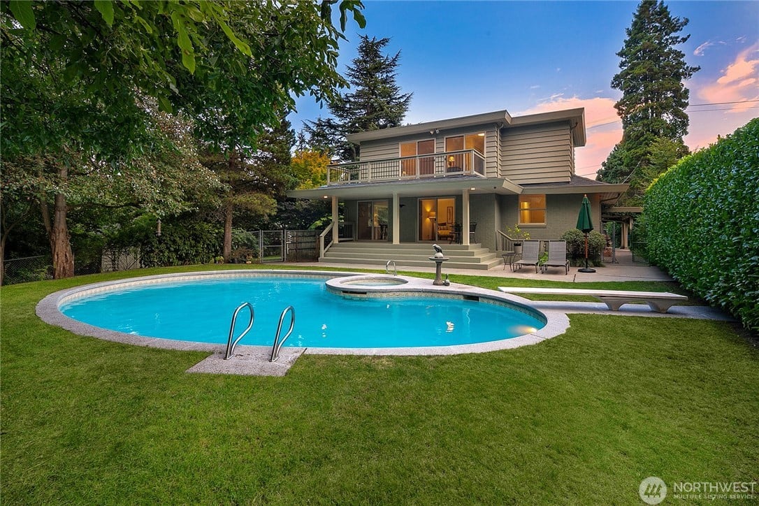 2240 NE 175th Street