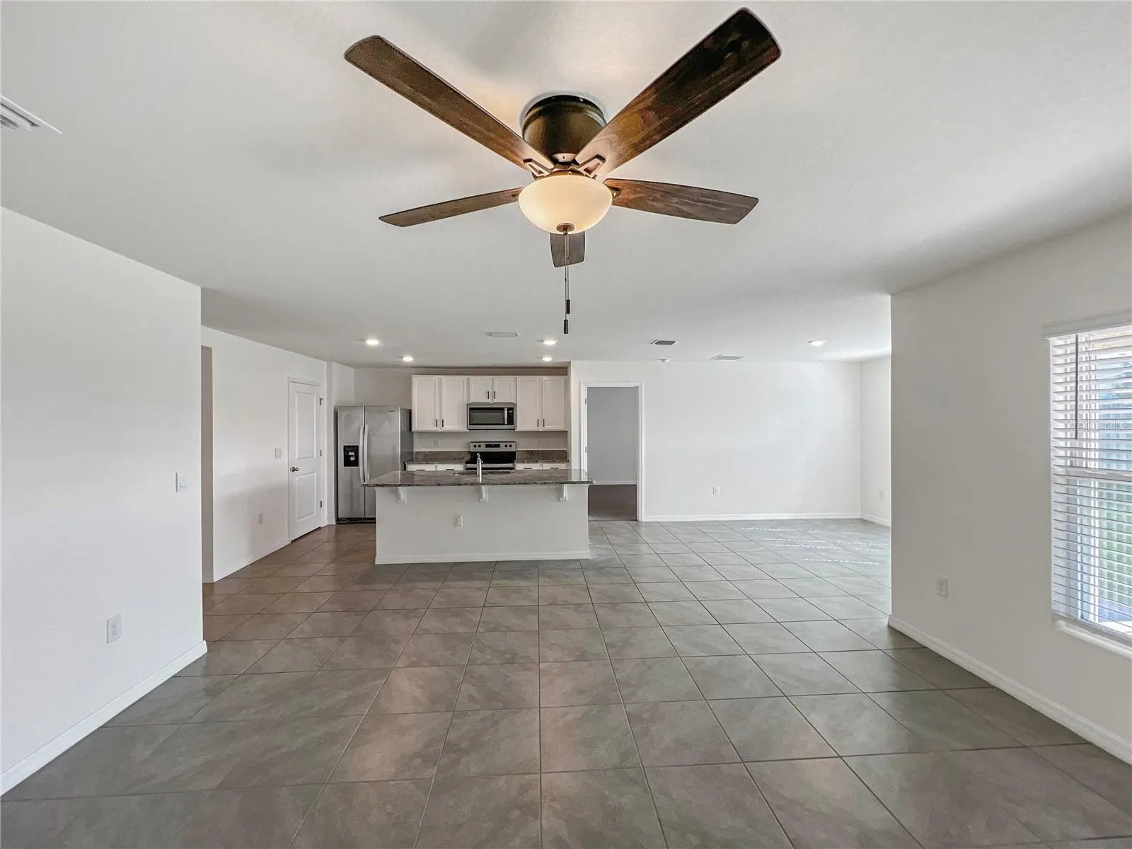 5563 SW 43rd Ct