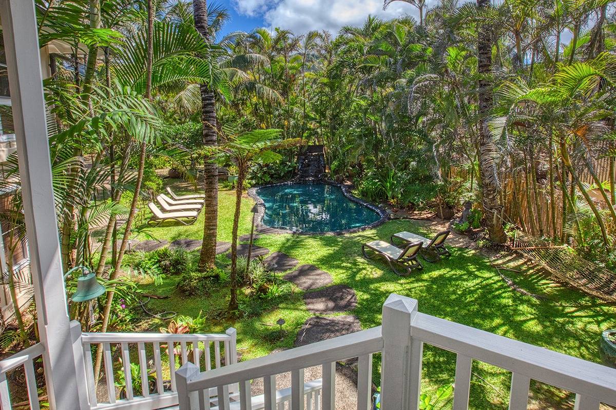 BEACHFRONT VACATION RENTAL - HAENA KAUAI