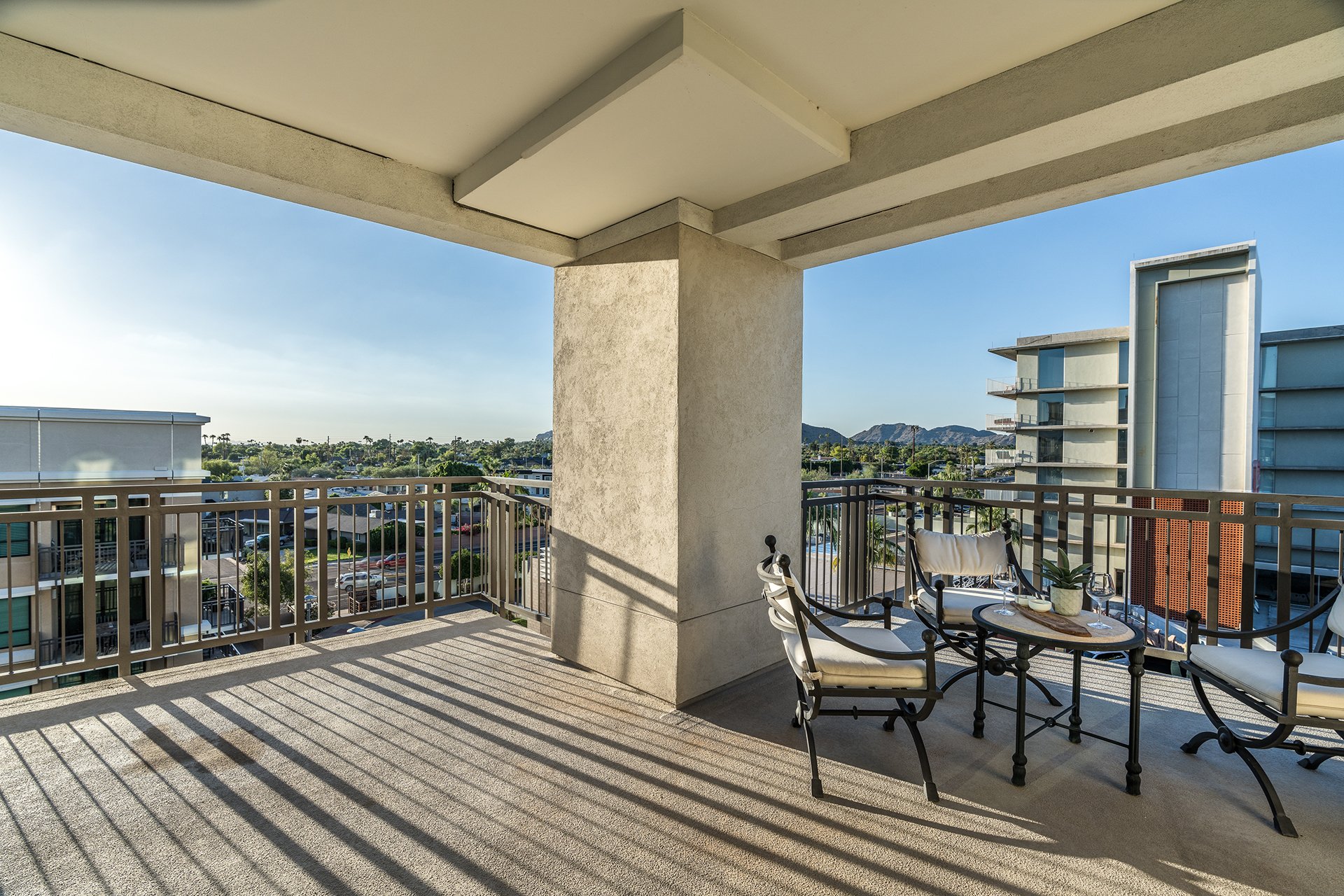 6803 E MAIN Street, 5511