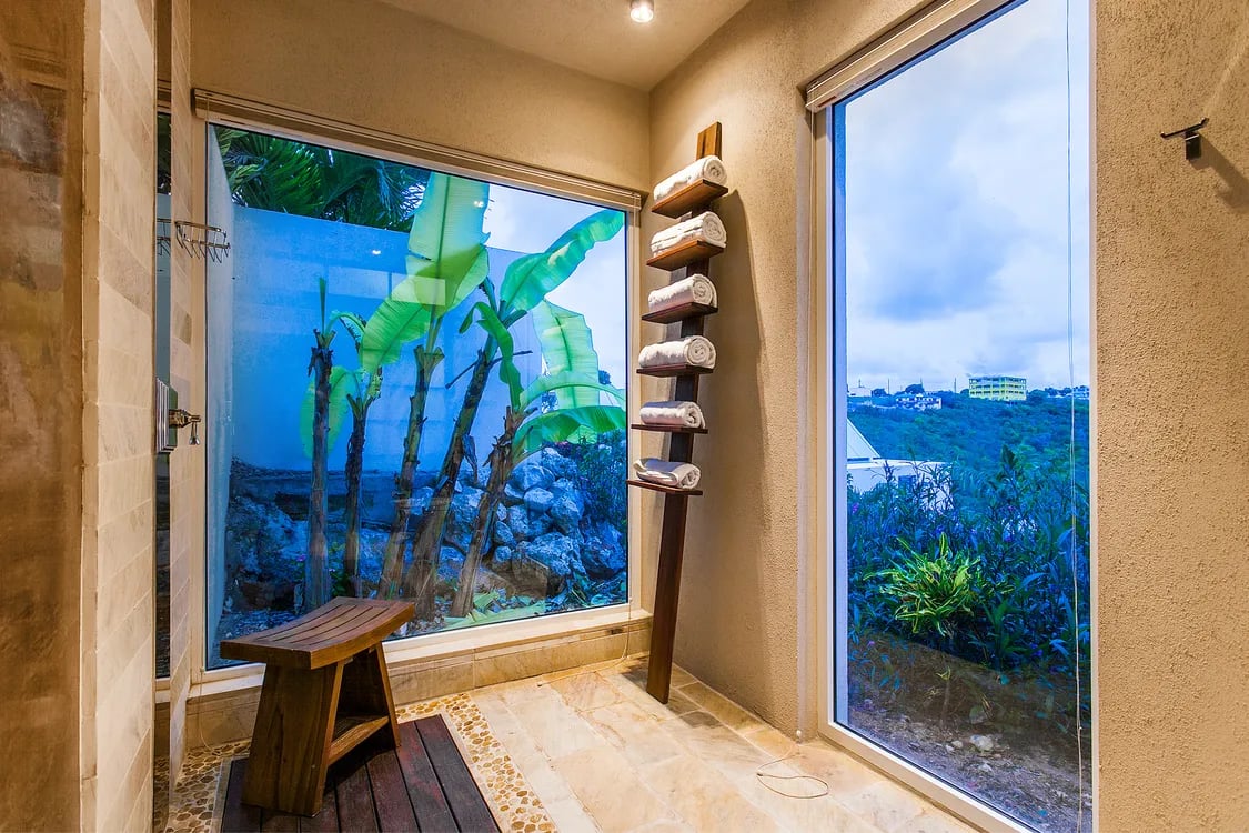 Ce blue Villa