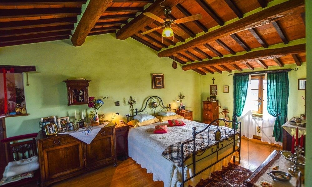 19th Century Farmhouse Near Lake Trasimeno