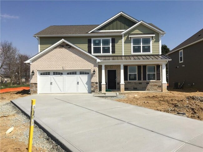 686 Ballycastle Ct
