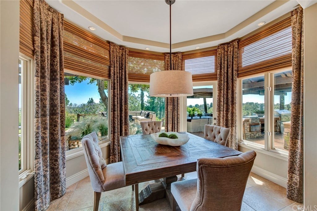 18812 Ridgeview Cir