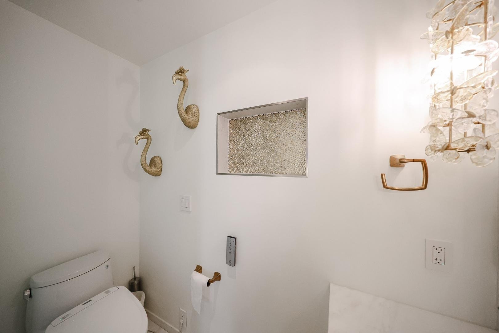 7157 E Rancho Vista Dr, #3006