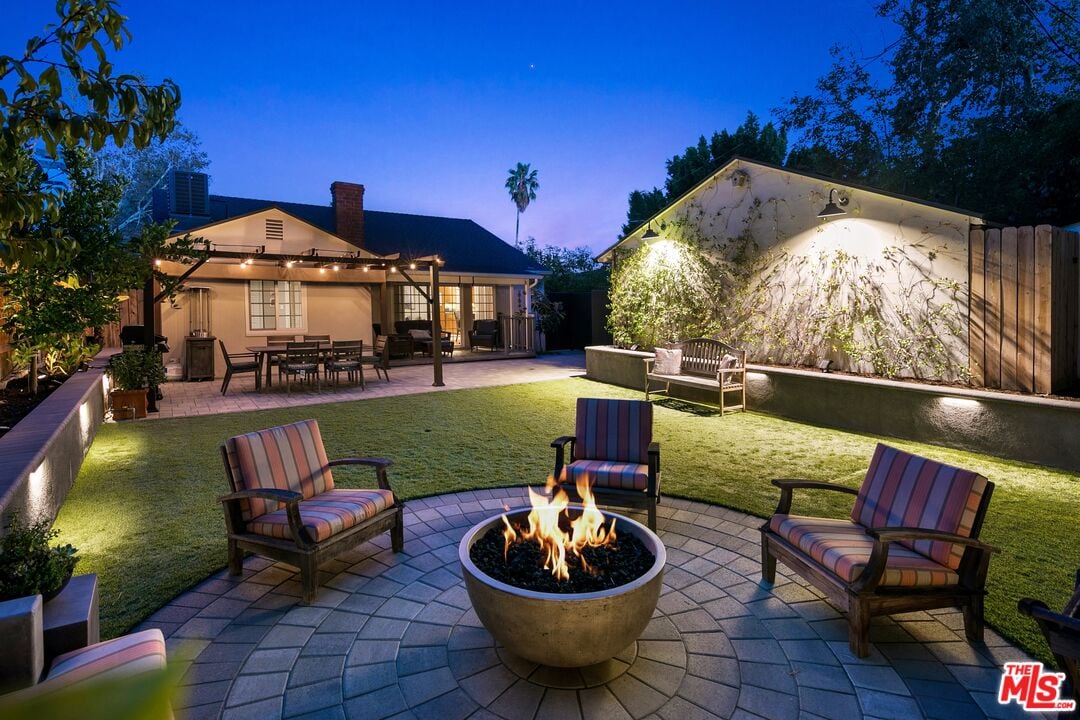 4411 Radford Ave