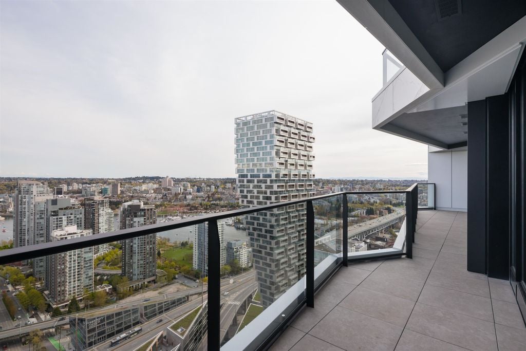 889 Pacific St, #3801