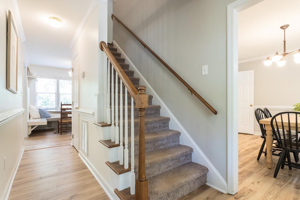 1535 Middle Ridge Dr