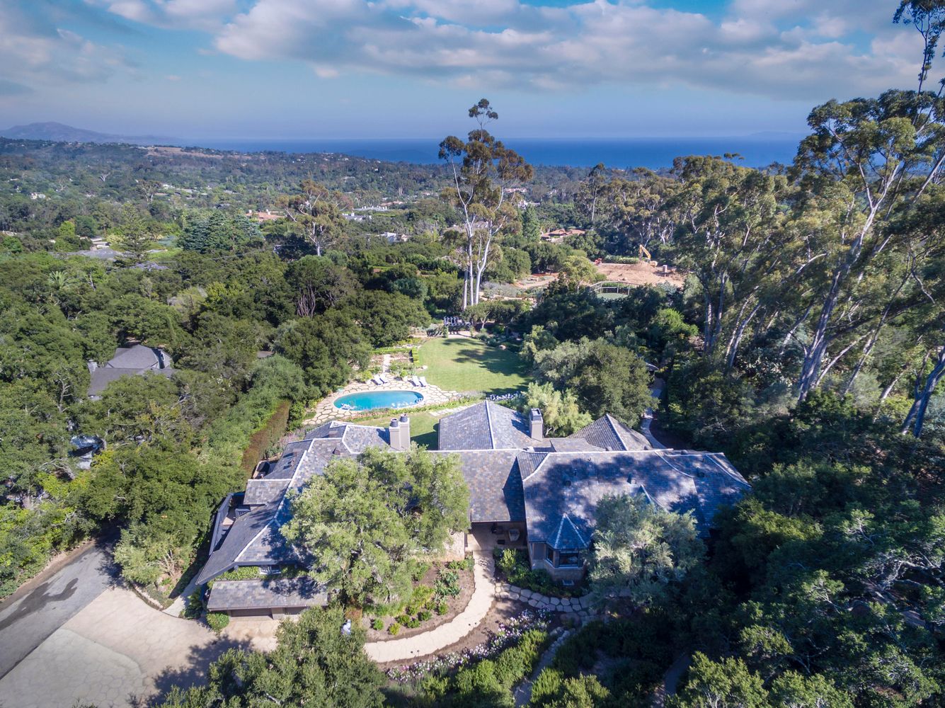 803 Picacho Ln