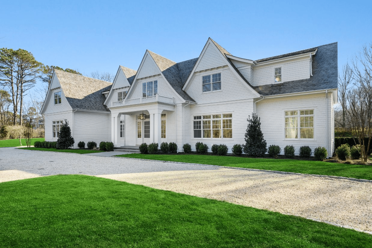 428 Edge of Woods Rd