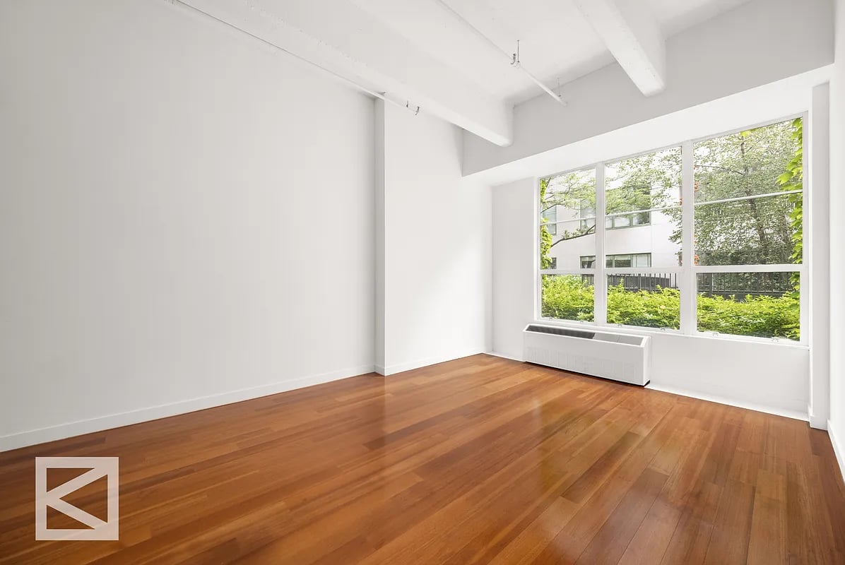 184 Kent Ave, #B304