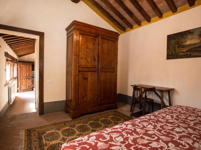 Enchanting Countryside Estate in Arezzo