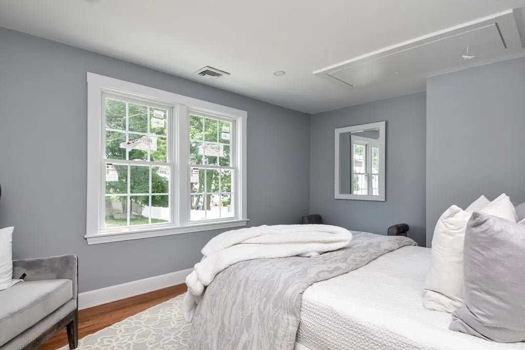 18 Damon St #18