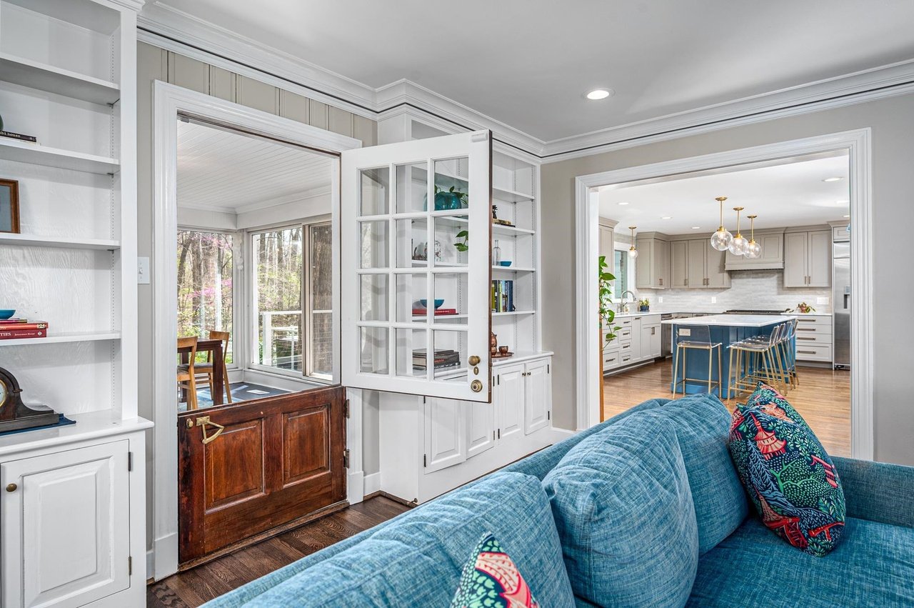 1021 Laurel Hill Rd