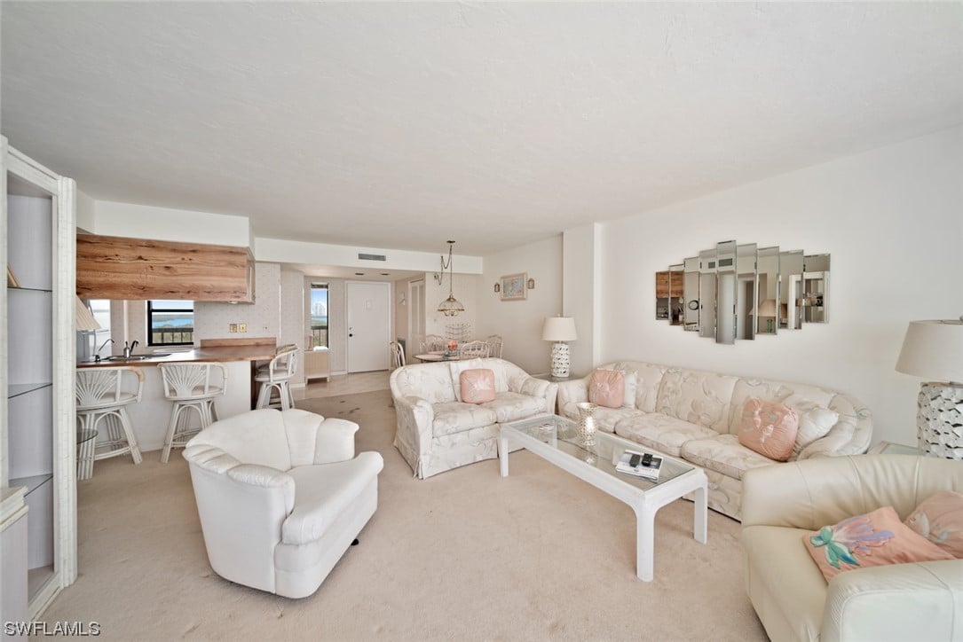 26300 Hickory Blvd #906
