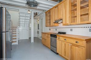 516 Main Street Carriage House