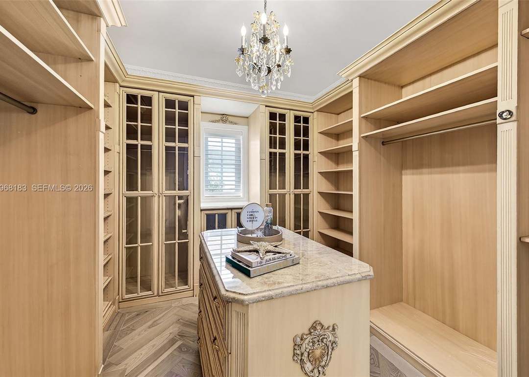 628 Coral Way
