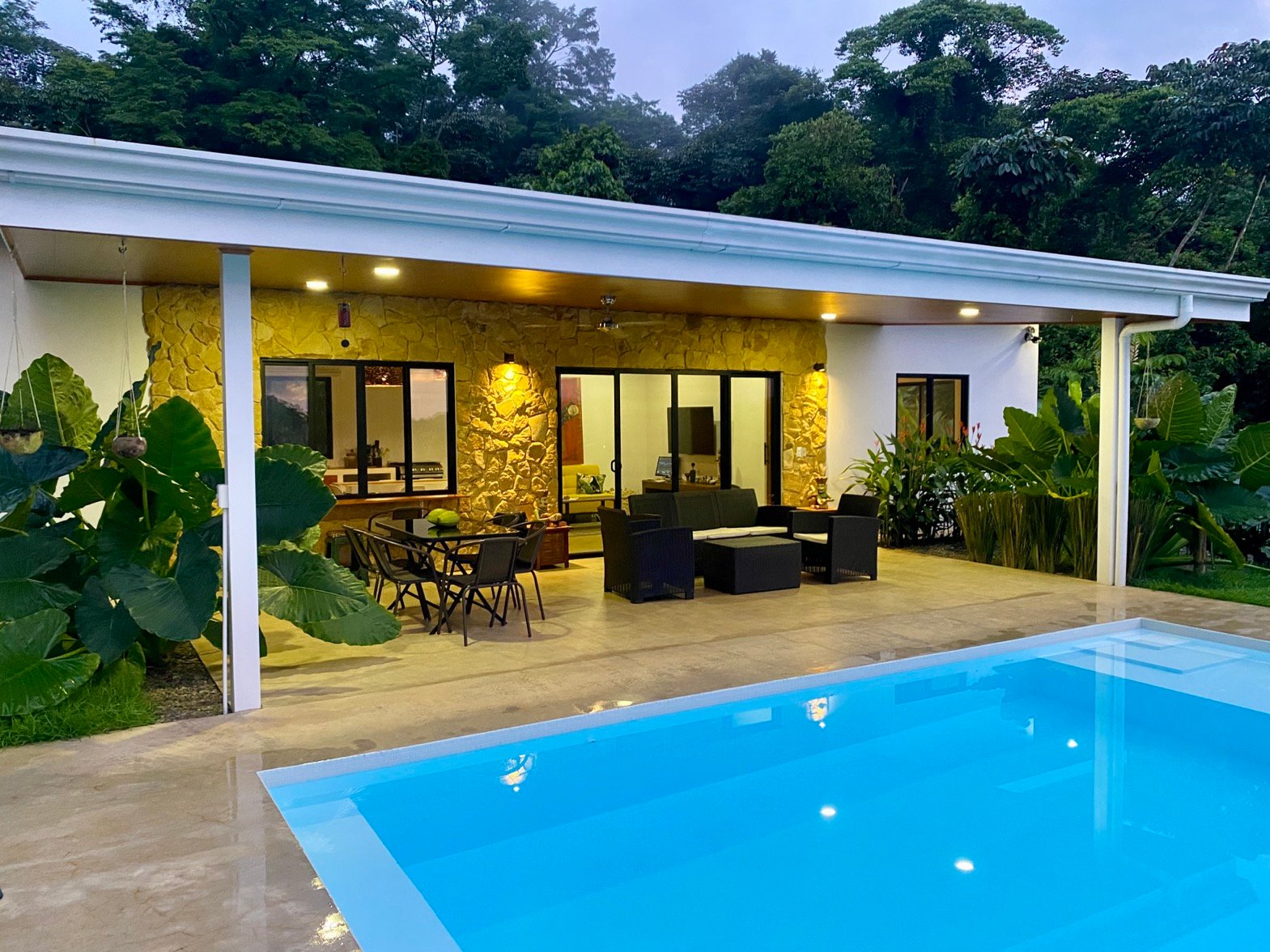 Brand New Modern Home in a Private Tropical Setting - Tres Rios