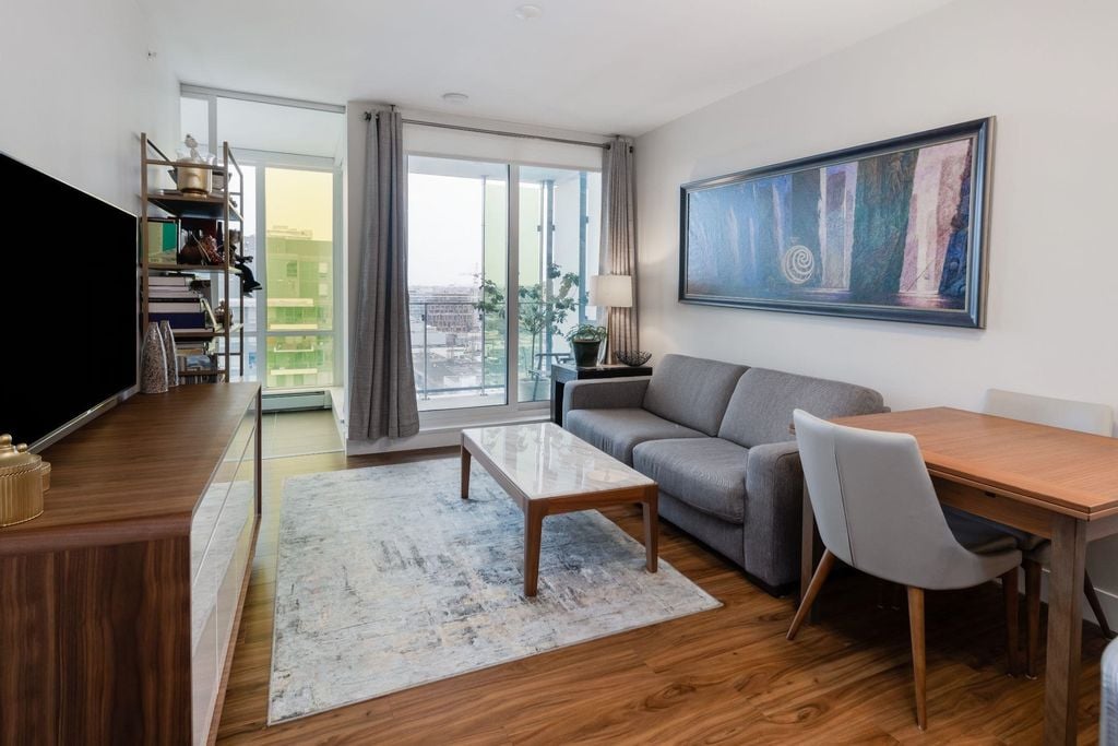 159 W 2nd Ave, #1603