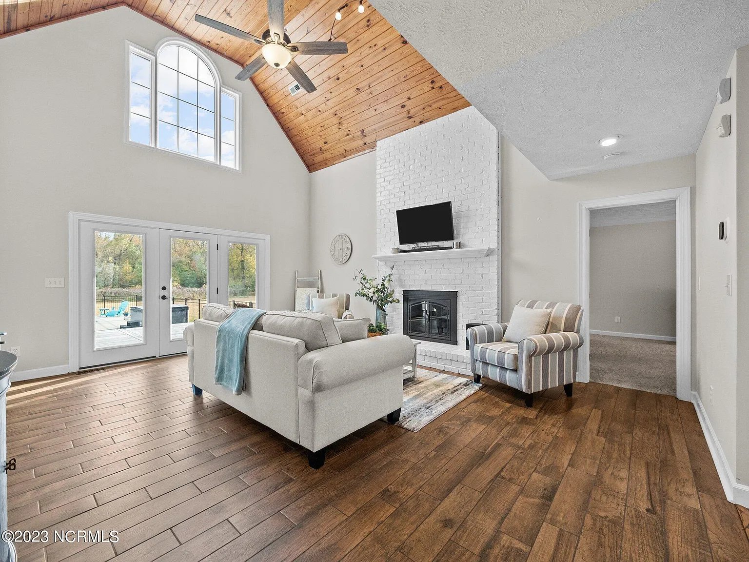 613 Piney Woods Rd