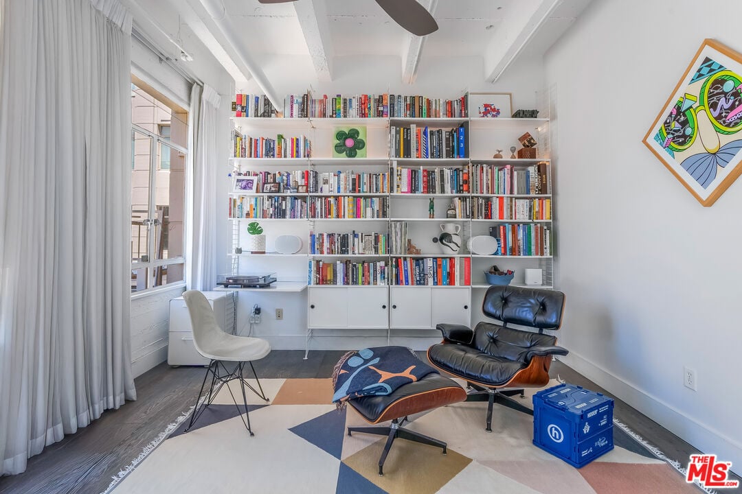 6253 Hollywood Blvd, #302