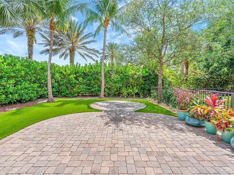 5030 Dulce Ct