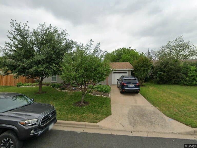 8010 Logwood Dr