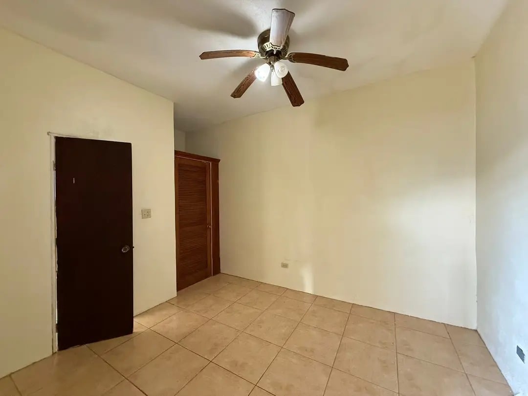 1099 Spooners 2 Bedroom Apartment 