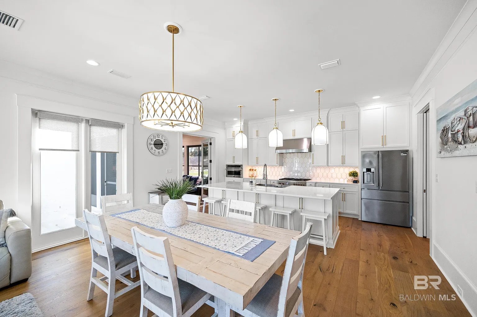 902 Inlet Cir