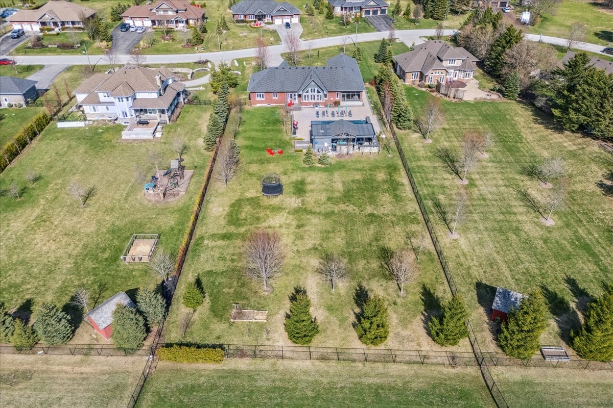 16 Goodwood St, Uxbridge