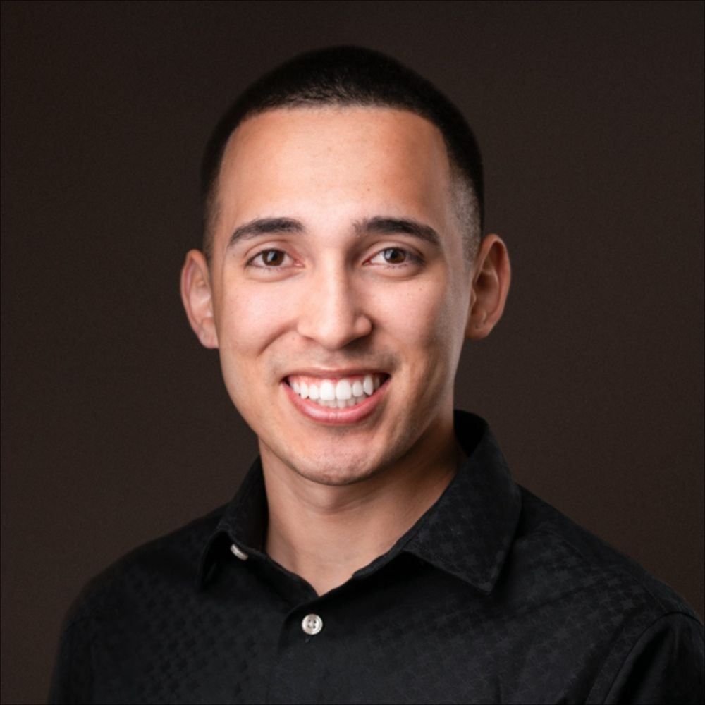 Bly Martinez Fresno CA, Real Estate Agent Headshot