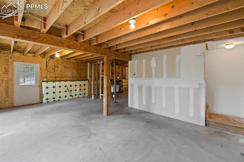 143 Lost Lake Pl