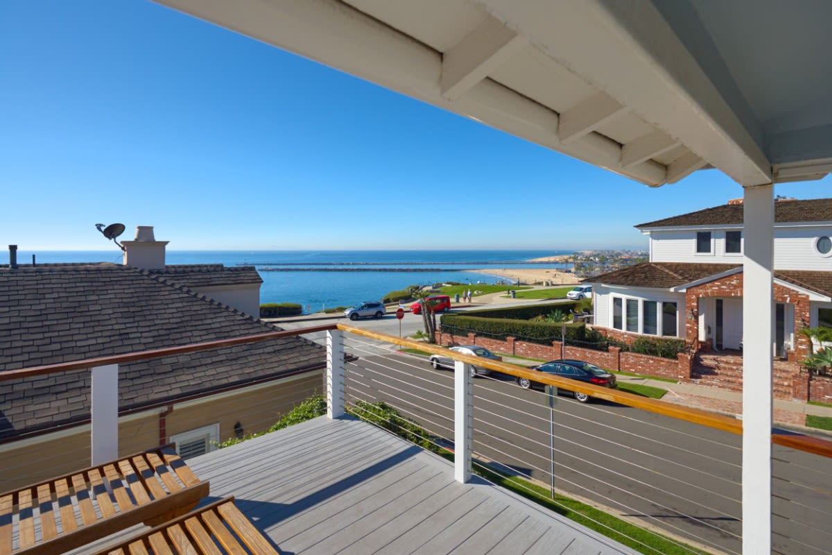 200 Orchid Ave