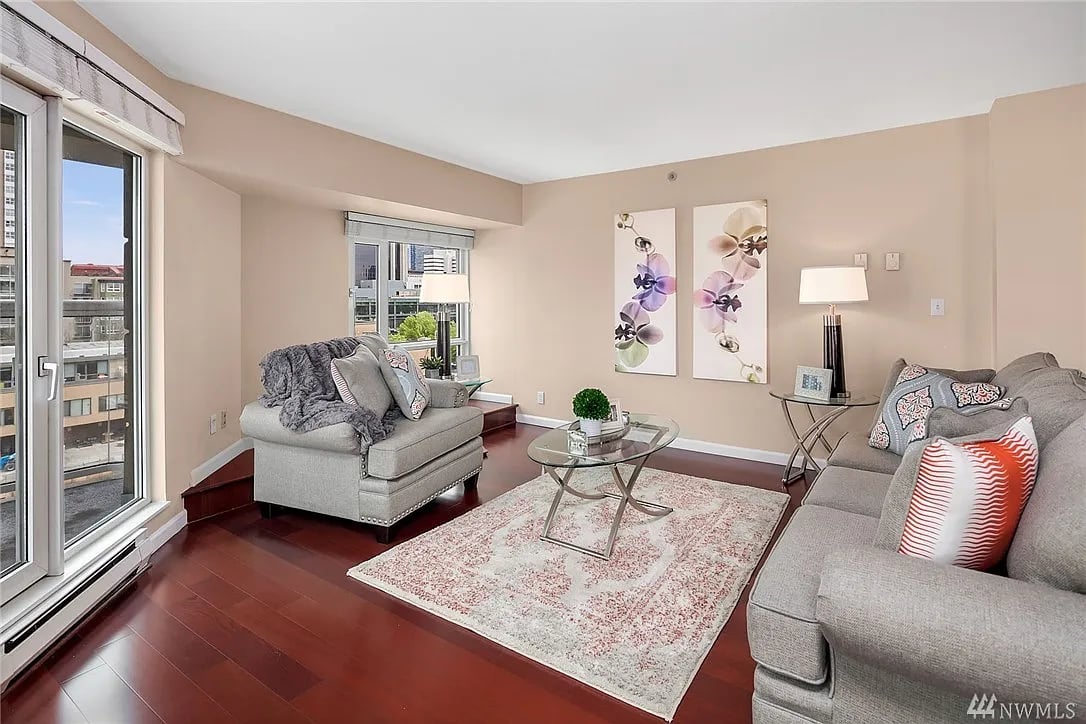 121 Vine St #605