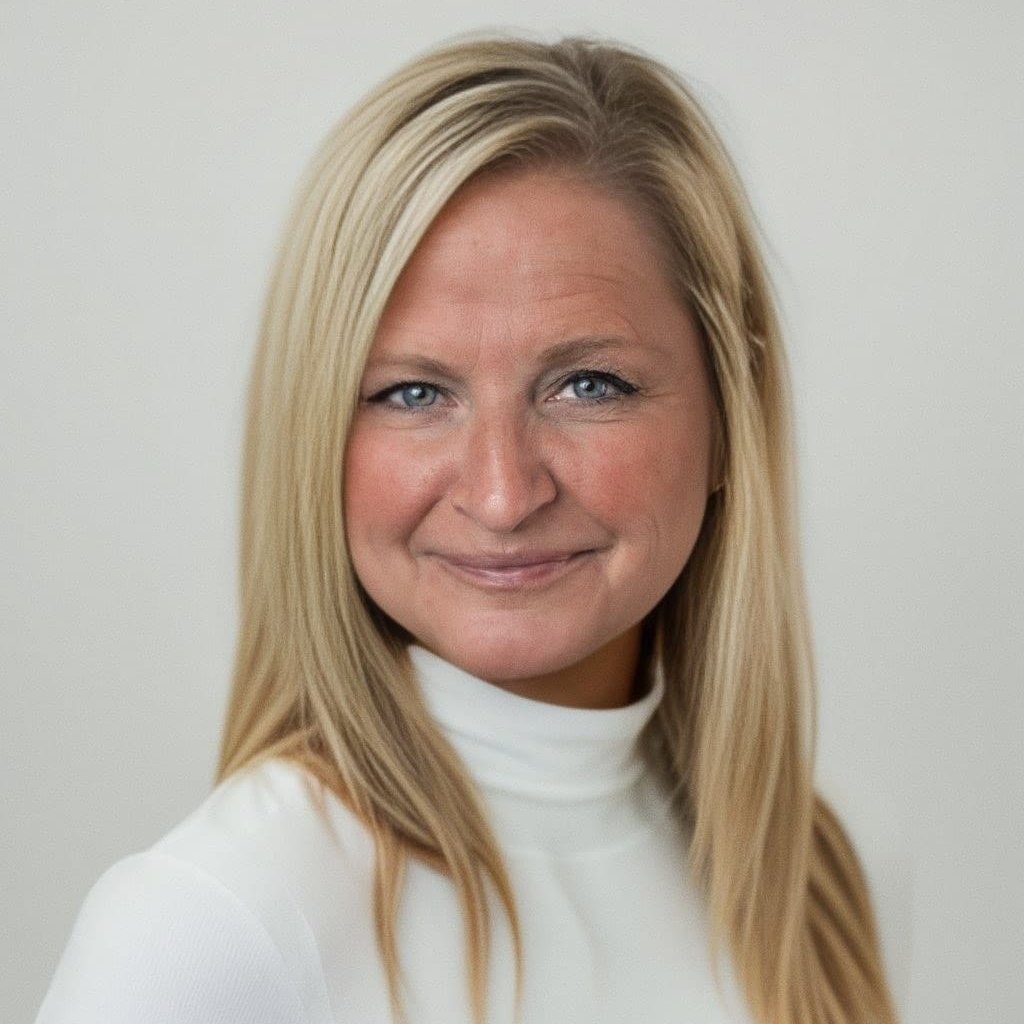 Krista Jones Syracuse, NY Real Estate Agent Headshot