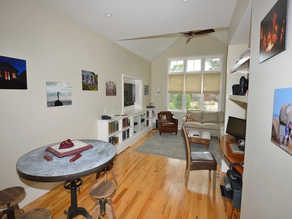 39 Naushon Rd