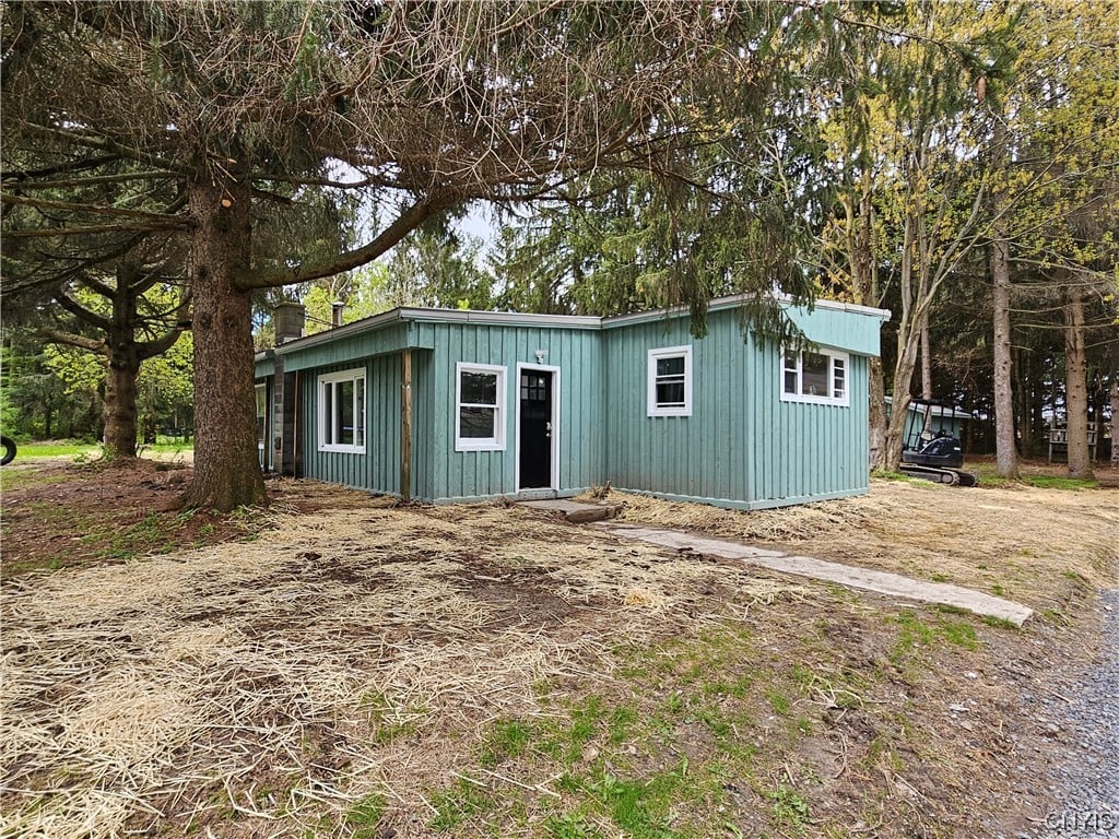 492 Lansingville Rd