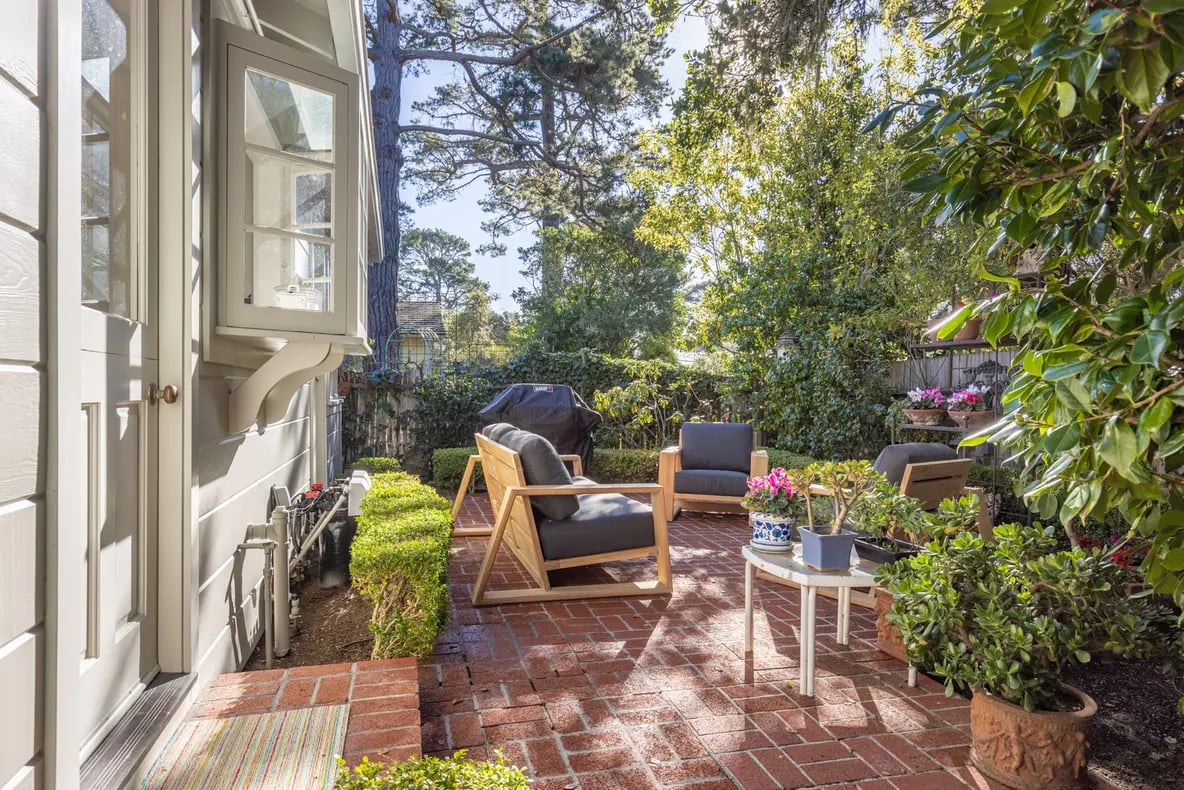 Carmelita Cottage