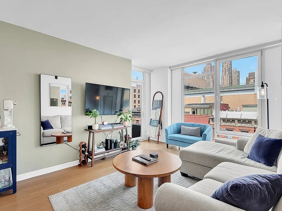 350 W 53rd St, #6G