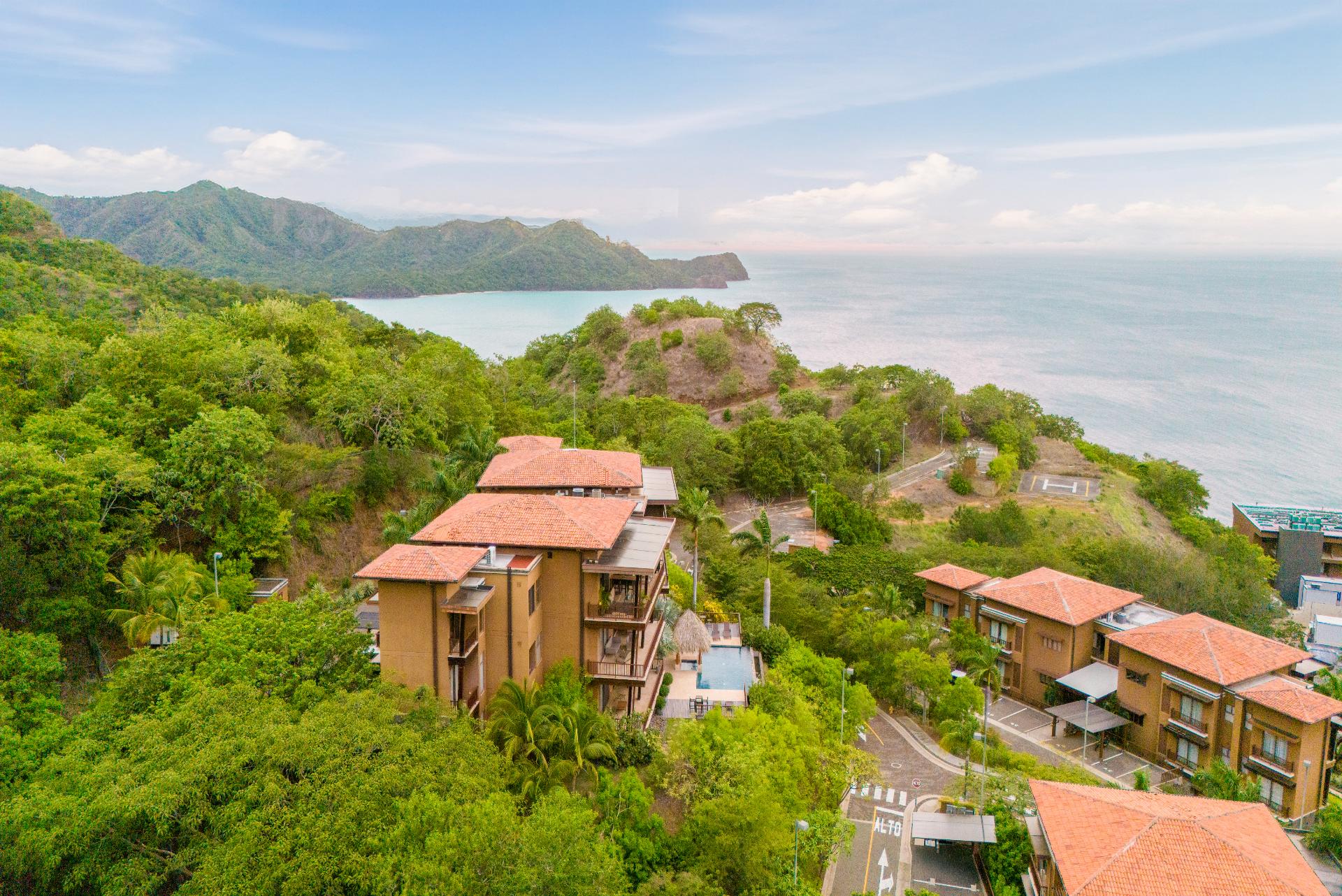 Azul Paraiso 8C, Luxury Ocean View Condo with Panoramic Papagayo Gulf Views