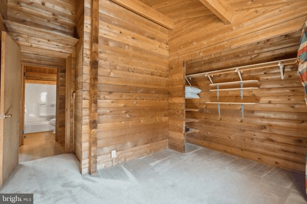 Charming Log Cabin Home Tour at 88 White Oak Lane in Shenandoah Retreat