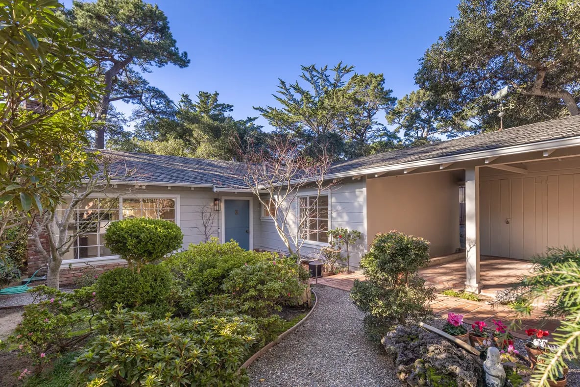 Carmelita Cottage