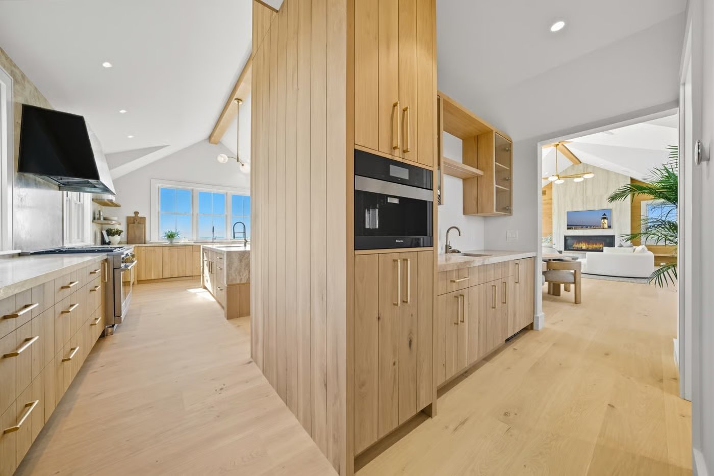 51 Weweeder Avenue