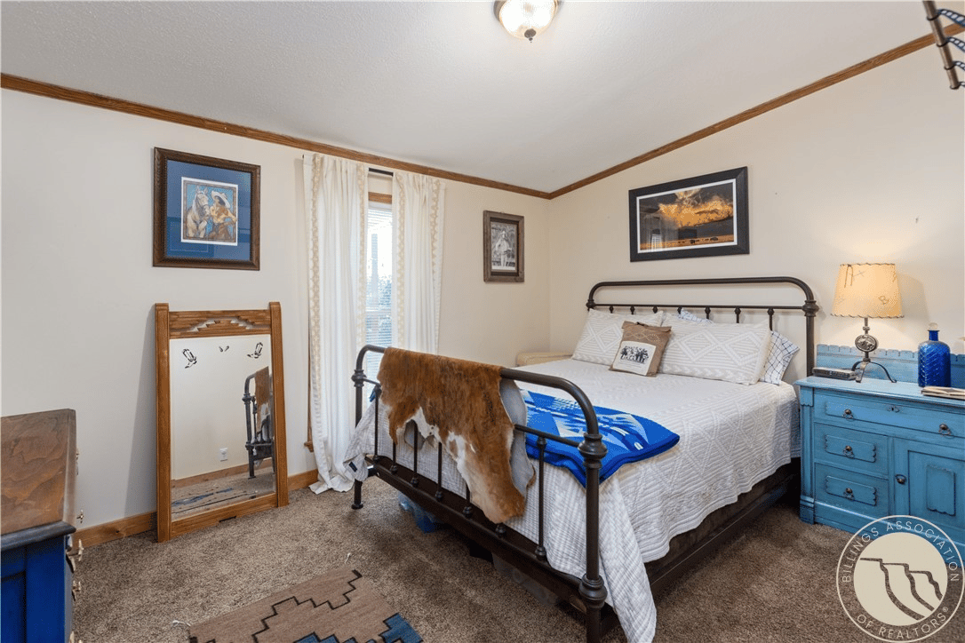 3110 Falcon Cir