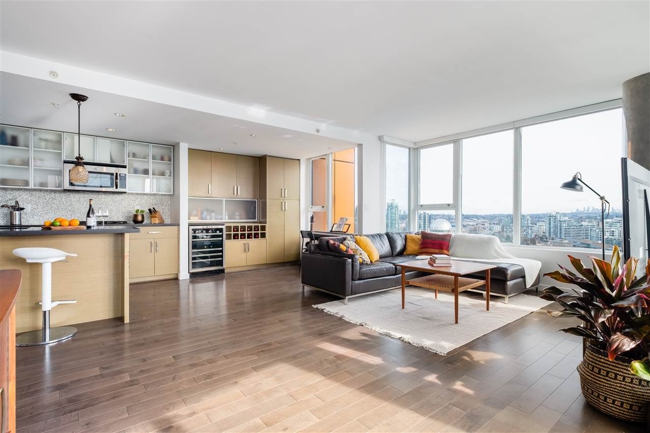 33 Smithe St, #2203