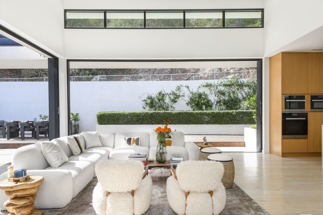 Pinnacle Manor, Willow Glen Rd, 90046