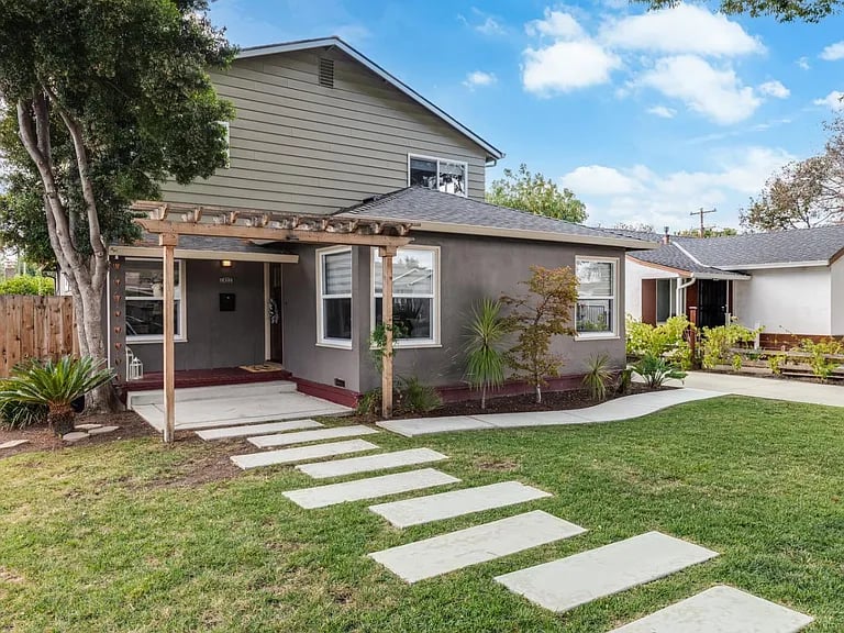1423 Forrestal Ave