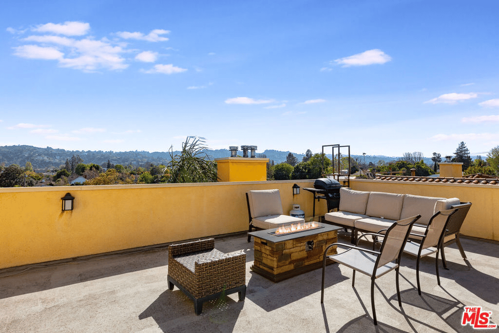 12449 Kling St, #PH1