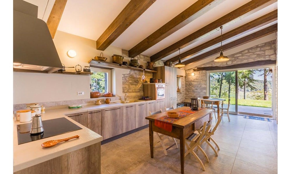 Beautiful Stone Farmhouse in Fossombrone