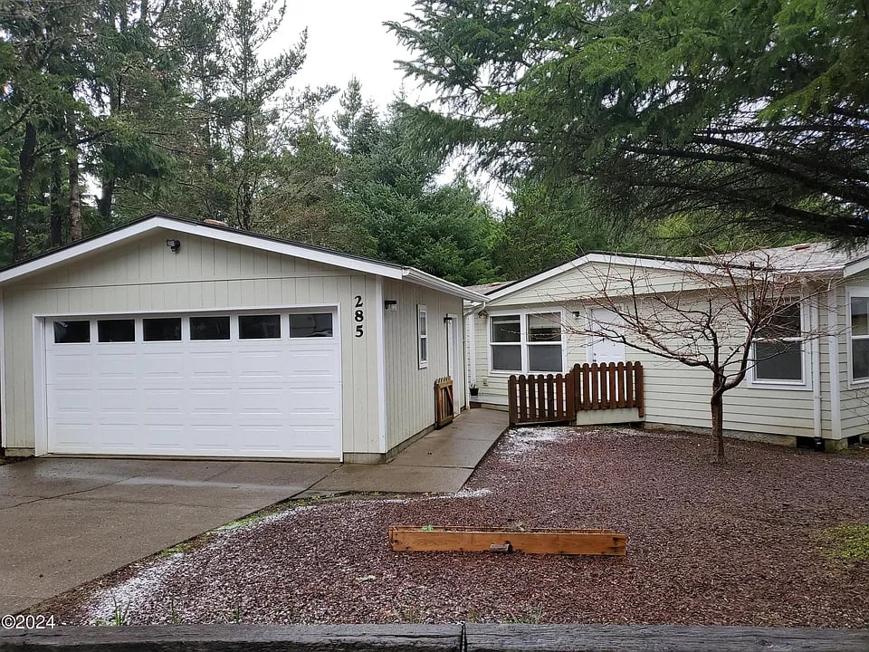 285 Seagrove Loop